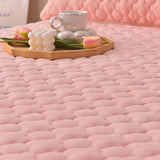 SOGA Pink 153cm Wide Mattress Cover Thick Quilted Fleece Stretchable Clover Design Bed Spread Sheet Protector with Pillow Covers